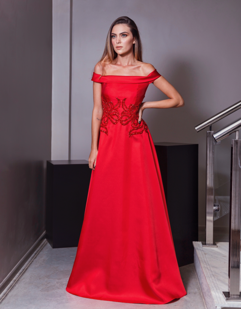 VESTIDO VERMELHO OMBRO A OMBRO COM BORDADO