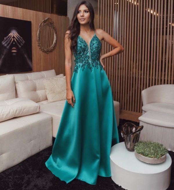 VESTIDO LONGO VERDE ESMERALDA ESTRUTURADO COM BLUSA BORDADA EM PEDRARIAS FORMANDAS MADRINHAS