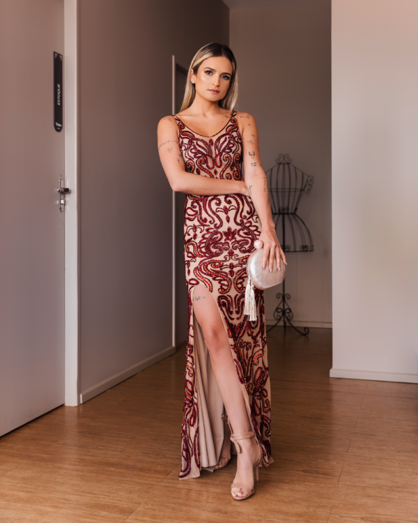 Vestido tule shop bordado marsala