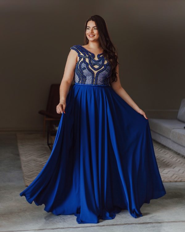 VESTIDO LONGO ROYAL FORMANDA COM VOLUME E BLUSA BORDADA EM PEDRARIAS