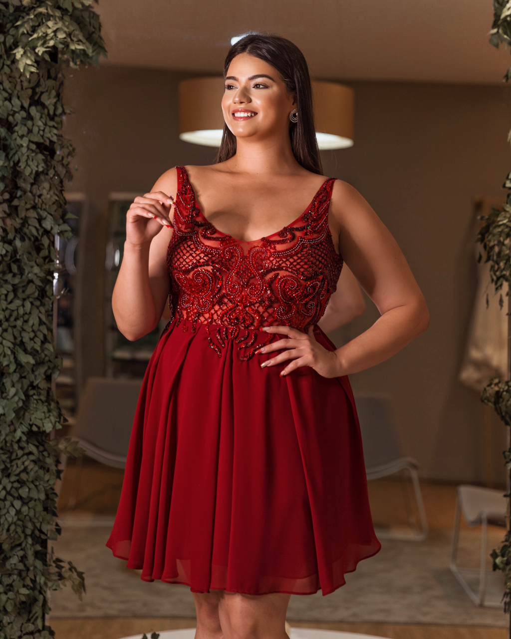 vestido marsala plus size curto