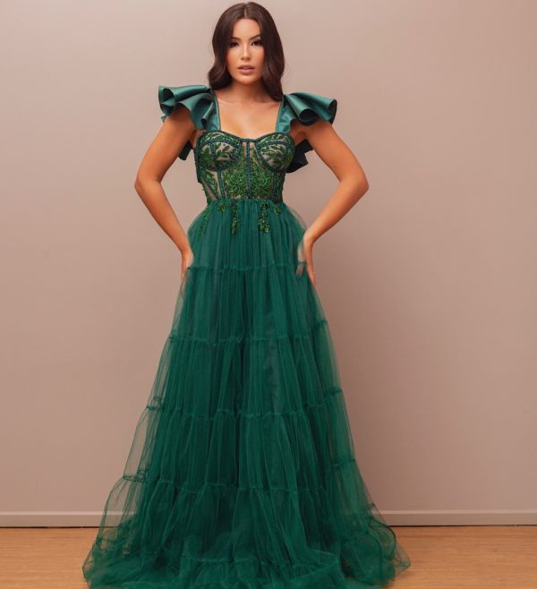 VESTIDO LONGO VERDE ESMERALDA COM SAIA EM TULE CAMADAS E CORPETE BORDADO EM PEDRARIAS